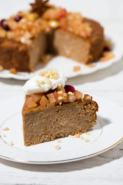 Pezzo Torta Mele Con Spezie Vista Verticale Dall Alto — Foto Stock