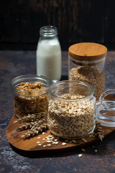 Alimentos Saludables Harina Avena Cereales Granola Casera Mesa Oscura Vista —  Fotos de Stock