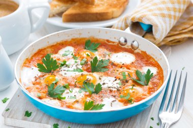 bıldırcın yumurtası tavada ile nefis bir kahvaltı