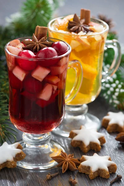 Festive Christmas drinks and cookies, close-up — Stock Photo, Image