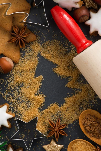 Christmas baking - ingredients and cookies, close-up, top view — Stock Photo, Image