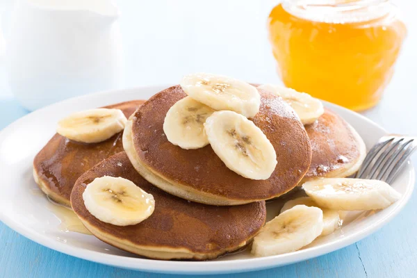 Panqueques con plátano — Foto de Stock