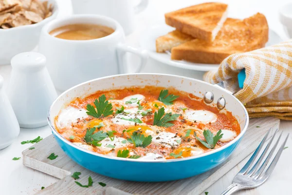 Snídaně s Sázená křepelčí vejce — Stock fotografie