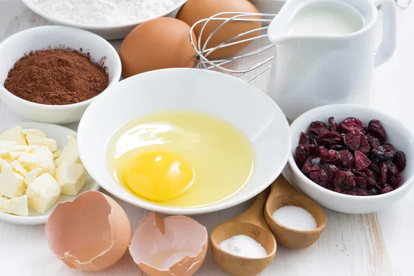 Bakken ingrediënten bereid — Stockfoto