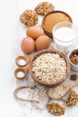 yulaf gevreği ve çerezleri yapmak için malzemeler