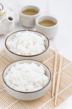 Çince Geleneksel Buhar beyaz pirinç ve yeşil çay