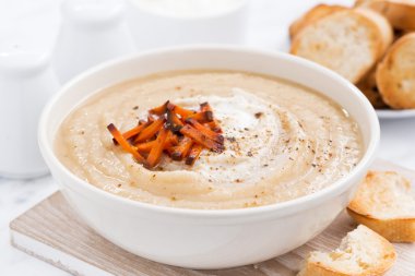 krem kasede karamelize havuç çorbası