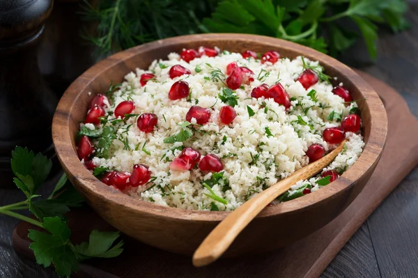 Cauliflower couscous with herbs and pomegranate, closeup — Stock Photo, Image