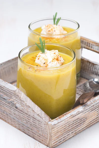 Vegetable cream soup with cream and rosemary — Stock Photo, Image