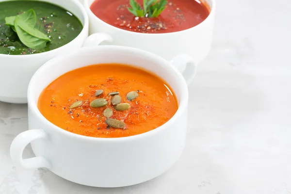 Surtido de colorida sopa de crema vegetal — Foto de Stock