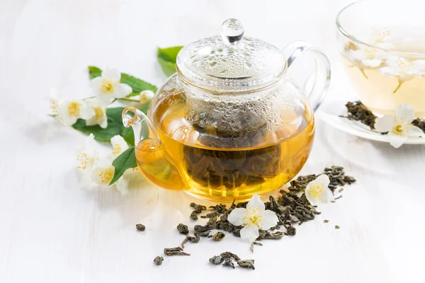 Green tea with jasmin — Stock Photo, Image