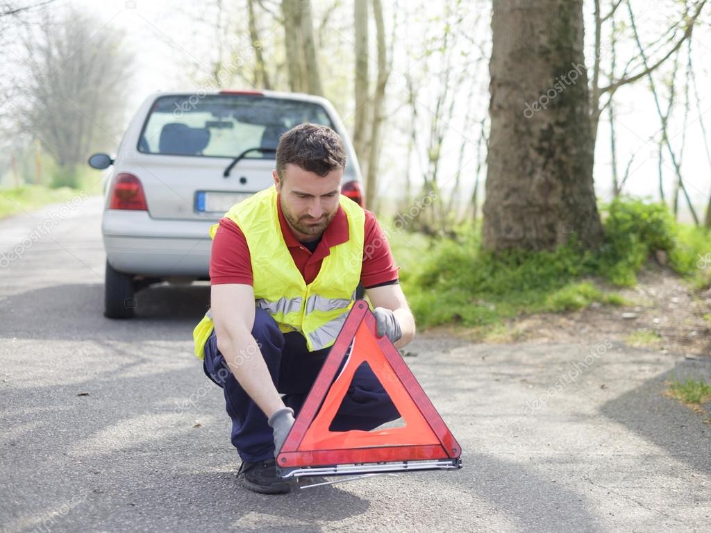 vehicle breakdown man mechanic