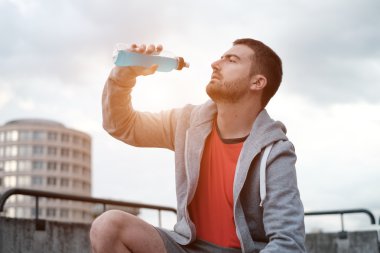 şehirde çalışma dışarı genç yetişkin sporcu