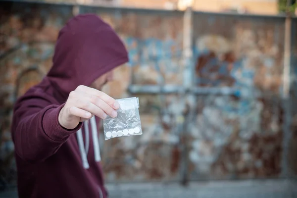 Opdringer verkoop en handel van drug dosis — Stockfoto