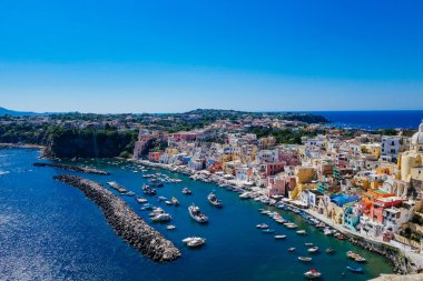 Procida İtalya yaz deniz manzarası