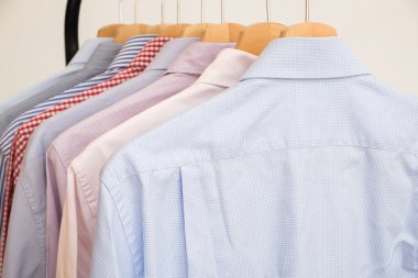   Gömlek, çeşitli renk ve dokular