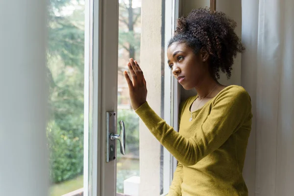 Traurige Depressive Mischlingshündin Aus Afrika — Stockfoto