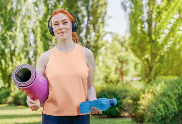 Athletic Girl Portrait Starting Finishing Outdoor Workout Public Park —  Fotos de Stock