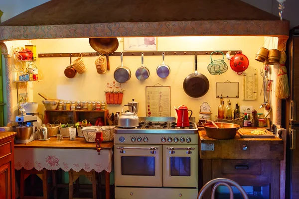 Het interieur van landelijke keuken. Provence stijl. — Stockfoto
