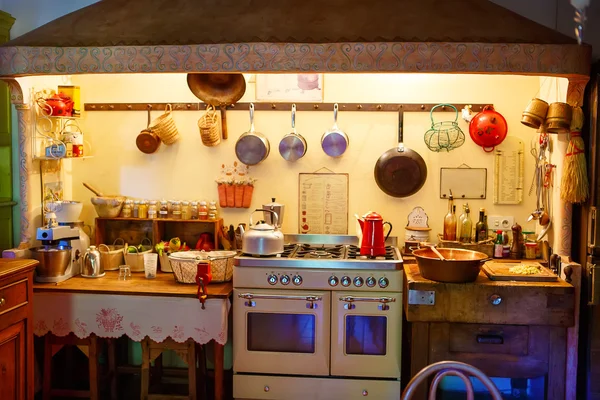 Het interieur van landelijke keuken. Provence stijl. — Stockfoto