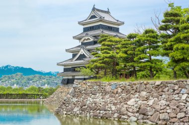 Bahar Japonya'da güzel Matsumoto Kalesi