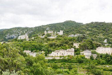 Provence Köyü çatı ve manzara görüntüleme.