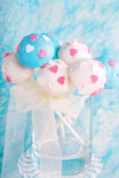 Wedding cake pops in white and soft blue. — Stock Photo, Image