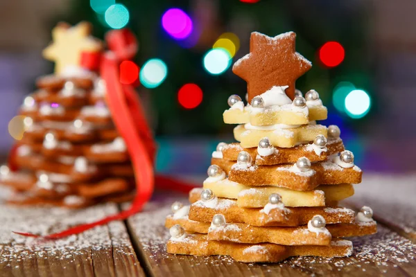 Home made baked Christmas gingerbread tree as a gift — Stock Photo, Image