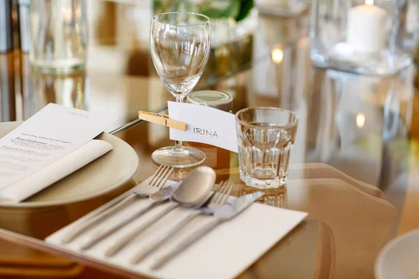 Table set in white for wedding or event party — Stock Photo, Image