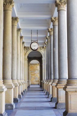 karlovy Vary, Çek republi değirmen colonnade (mlynska kolonada)
