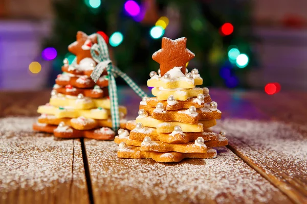 Lebkuchenbaum zu Weihnachten als Geschenk — Stockfoto