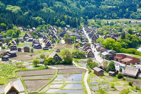 Histórico pueblo japonés Shirakawa-go en verano —  Fotos de Stock