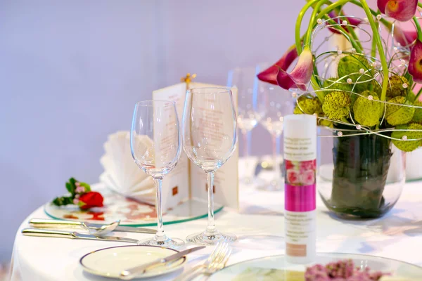 Conjunto de mesa para festa de casamento ou evento . — Fotografia de Stock