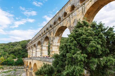 Pont du Gard, eski Roma su kemeri yakınındaki Güney Frangı Nimes