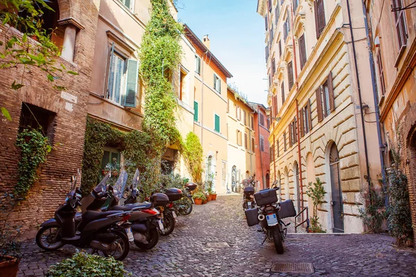 Staré město, ulice v Římě, Itálie. — Stock fotografie