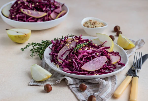 Red Cabbage Pear Hazelnut Salad Lemon Olive Oil Sauce Light — Stock Photo, Image