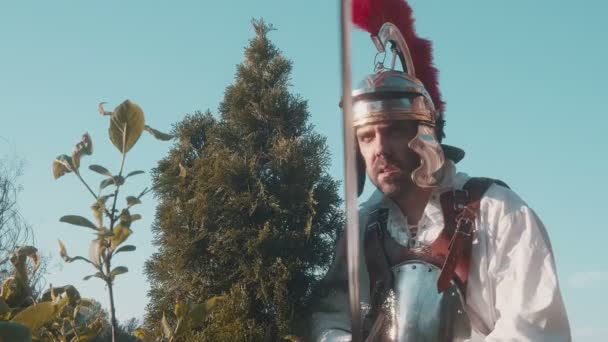 Romeinse soldaat klaar zwaard — Stockvideo
