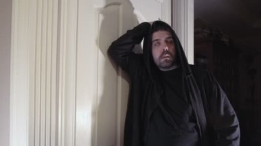 Yorgun, motivasyonsuz adam