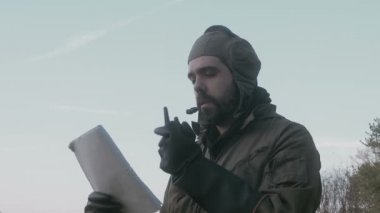 Akşamları radyodaki pilot