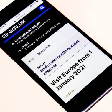 Londra İngiltere, 18 Ocak 2021, İngiltere Hükümeti Cep Telefonu Web Sitesi Avrupa 'yı Ziyaret İçin Yeni Brexit Kurallarının Ekran Görüntüsü