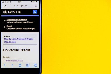 Londra İngiltere, 19 Ocak 2021, Devlet İnternet Sitesi Evrensel Kredi Yardımı İçin Ekran Görüntüsü