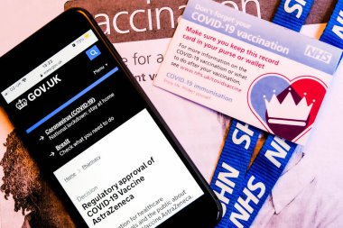 Londra İngiltere, 31 Ocak 2021, Coronavirus Covid-19 Aşısı Klinik Deneme Uygulamalarının Cep Telefonu Ekran Görüntüsü