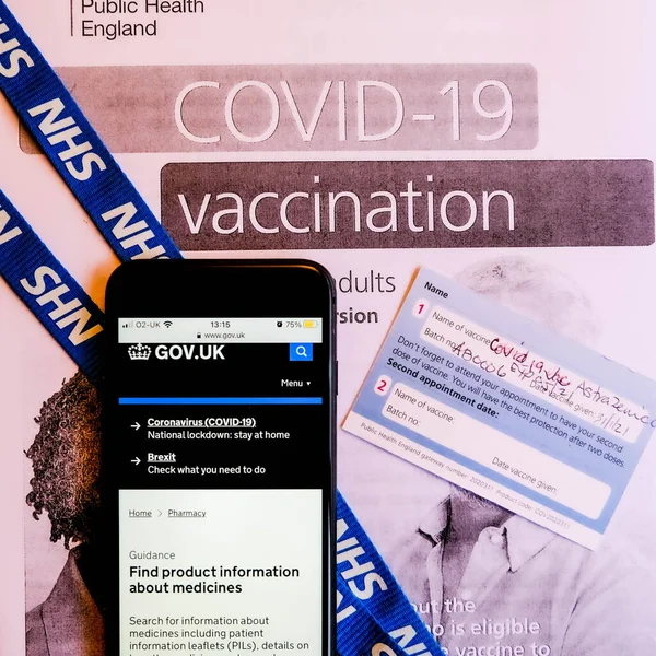 London Січня 2021 Mobile Phone Screenshot Clinical Trial Applications Coronavirus — стокове фото