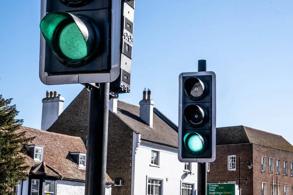 Epsom Londres Reino Unido Abril 2021 Semáforos Verde Controlando Tráfico — Foto de Stock
