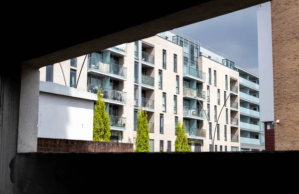 Epsom Surrey Londres Reino Unido Mayo 2021 Bloque Moderno Apartamentos — Foto de Stock
