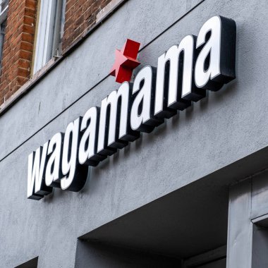 Kingston Thames London UK, Mayıs 04 2021, Wagamama Asya Yemekleri Logosu İnsansız