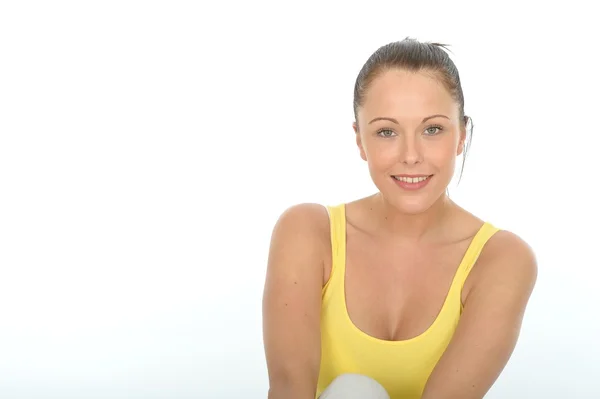 Happy Relaxed Portret van een zelfverzekerde jonge vrouw geconfronteerd met de camera — Stockfoto