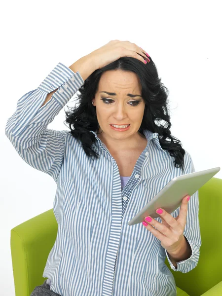 Frightened Young Woman Using Social Media — Stock Photo, Image