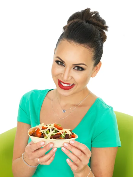 Attractive Young Hispanic Woman With Soft Chilli Beef Taco with Salad — Stok fotoğraf