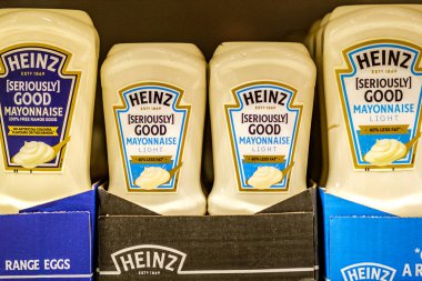 Londra İngiltere, 16 Ekim 2025, Heinz Light ve Geleneksel Mayonezin Sırası